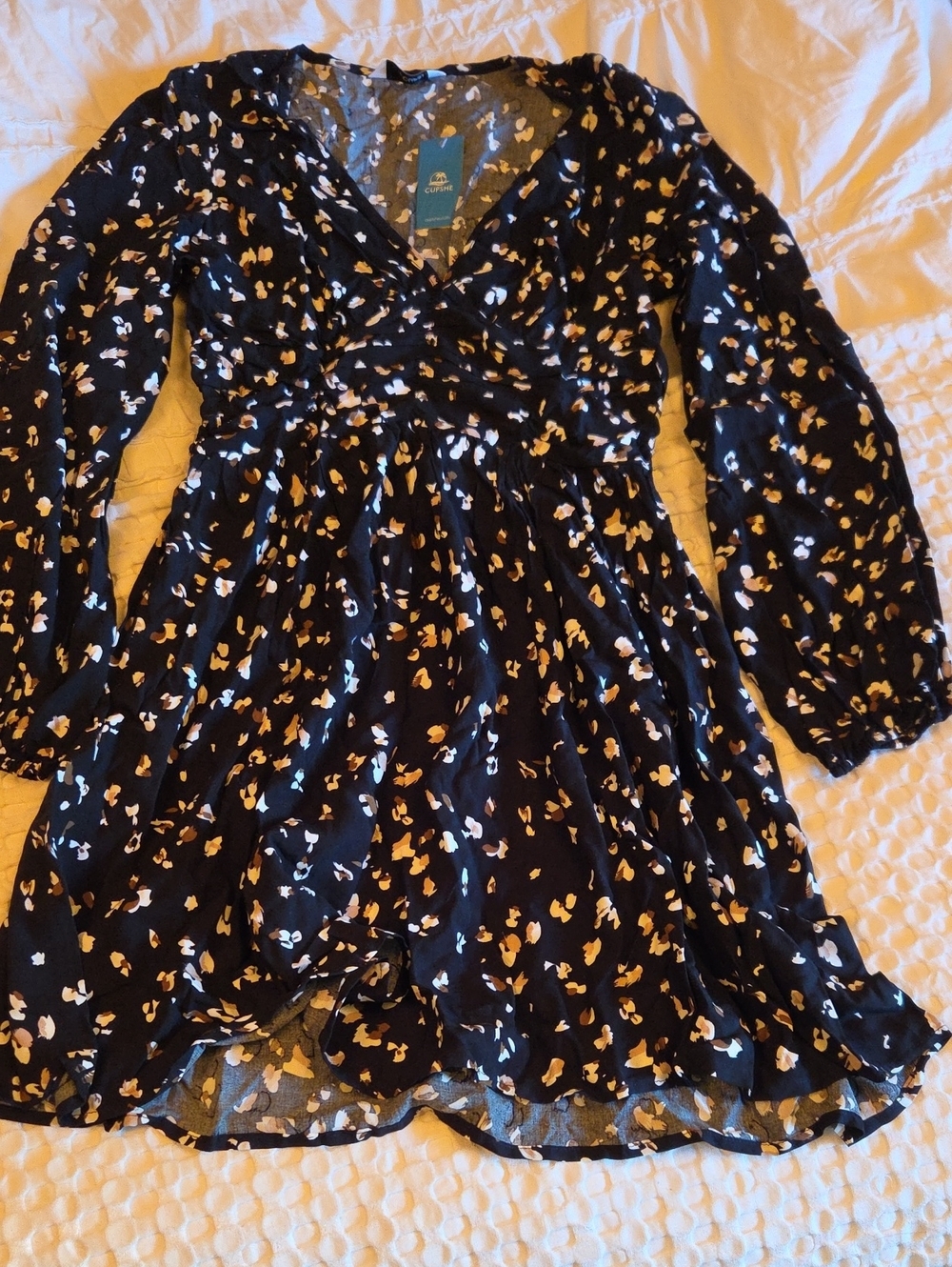 Cupshe Black Long Sleeve Floral Wrap Dress